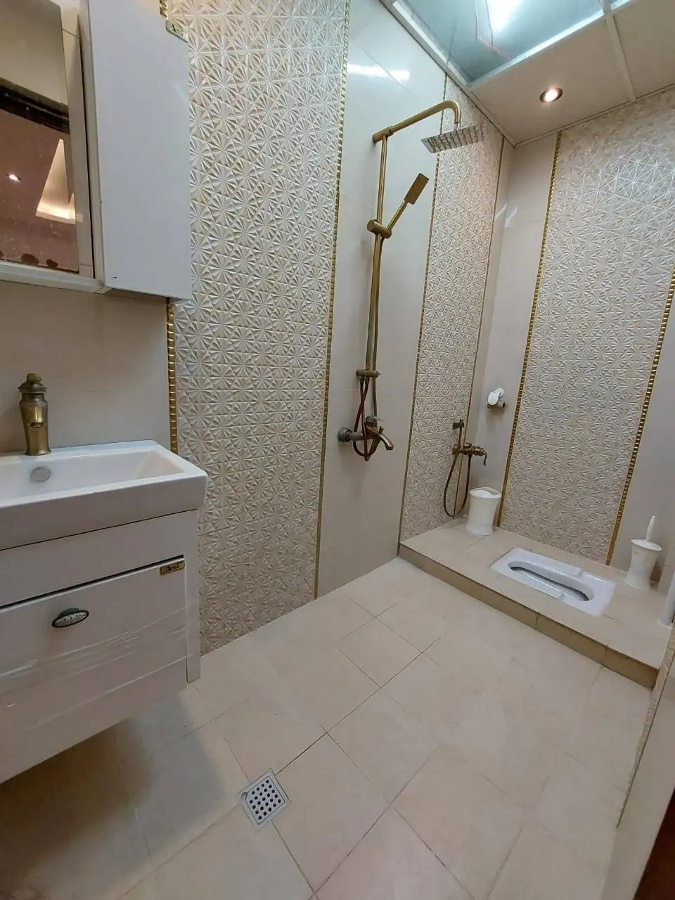 نمای 10 از ویلا استخردار اطراف نمک آبرود در هچیرود