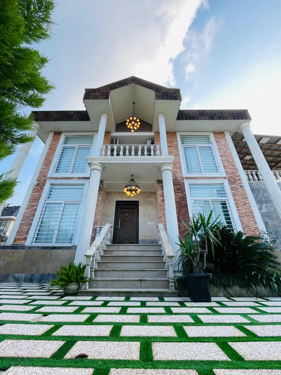 ویلا استخردار اطراف نمک آبرود در چالوس