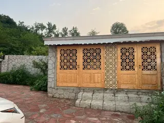 نمای بندانگشتی ۲۸ از ویلا چهارخواب استخردار در فومن